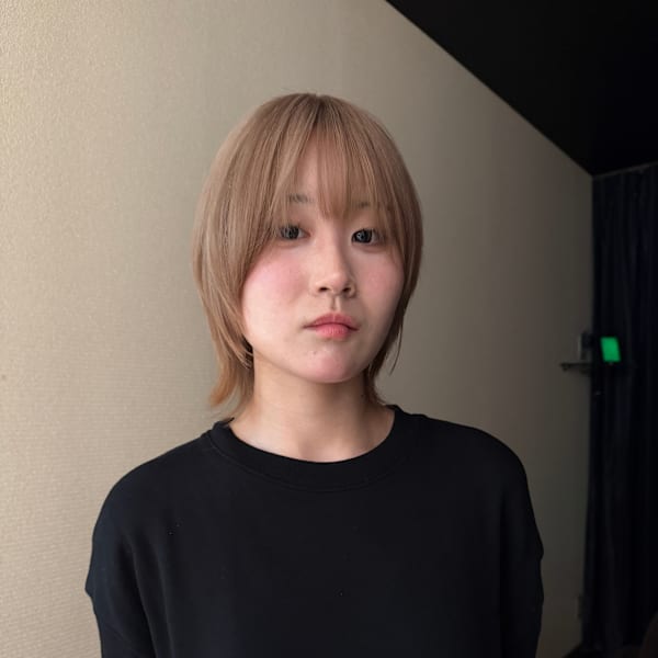 ショートウルフ×ブロンドベージュ