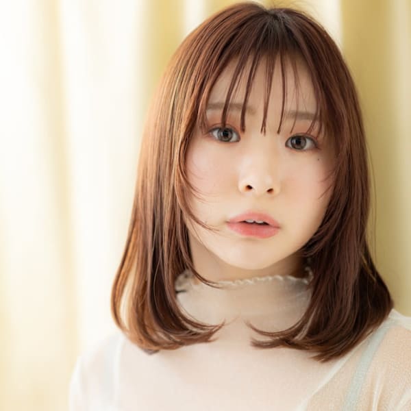 ブリーチなしフレンチバングハッシュカットボブディ20代30代