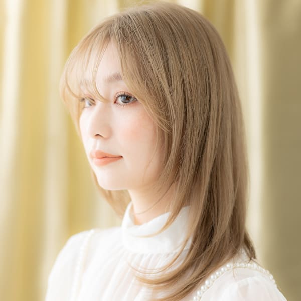 透明感ダブルカラー金髪ブロンドクラゲウルフカット20代30代