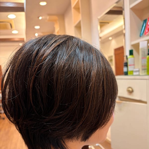 【髪質改善でツヤ感◎】【丸みショートで小顔効果◎】
