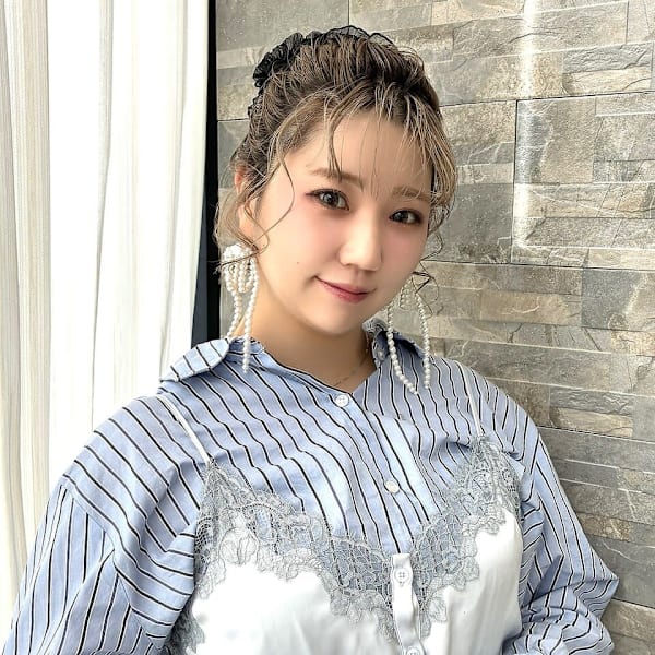 金城　美里|La Bless 大阪梅田サロン[LINKS前]