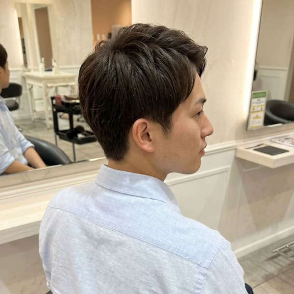 大人のナチュラルアップバングショート