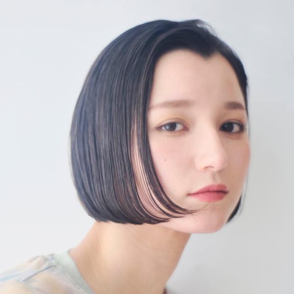 お手入れ簡単こなれ感のある大人可愛いボブ/白髪ぼかし