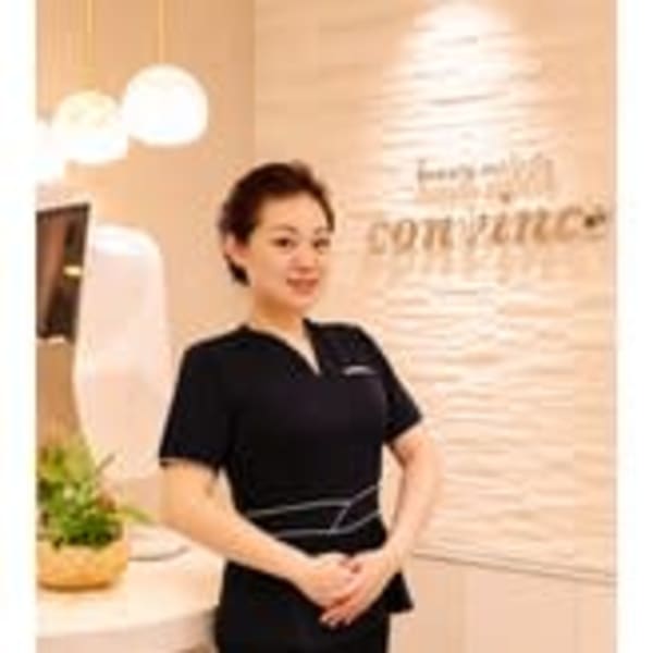 convince beauty esthetic【コンビンスビューティエステ】のスタッフ紹介。ハセガワ ヒサカ