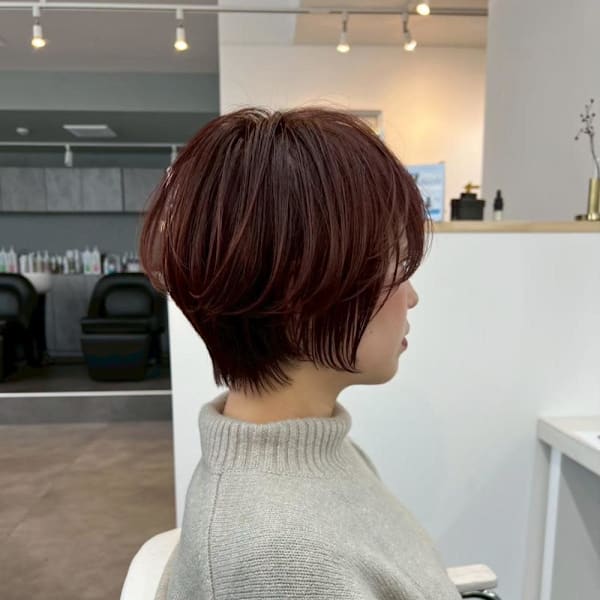 くびれショート白髪ぼかし