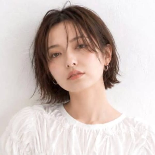前髪カット レイヤーカット ボブ 20代 ベージュカラー|miroa vita 平尾