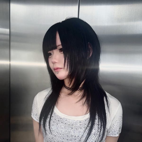 レイヤーカット　デザインカラー　ケアブリーチカラー　ウルフ