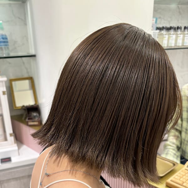 赤み消しオリーブブラウン【柳澤優名】|BONECCA鶴見/髪質改善/白髪ぼかし/ハイライト