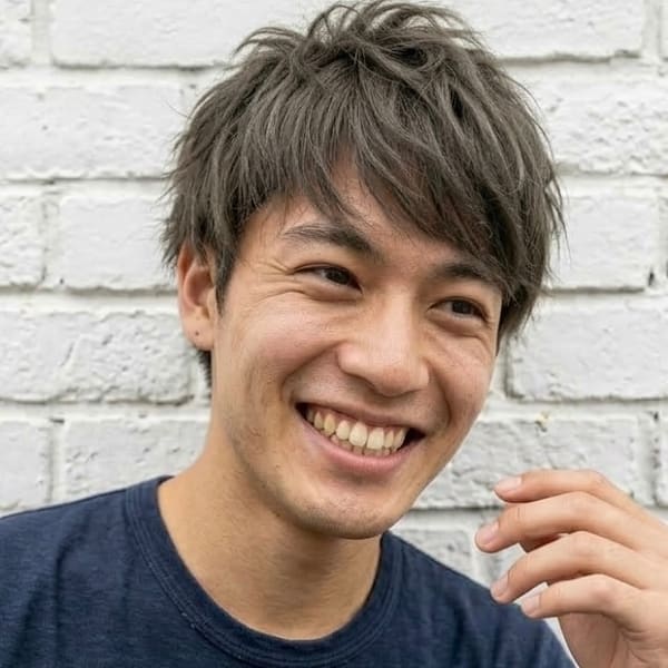 スモーキーハイトーンカラーでナチュラルな中に個性を☆