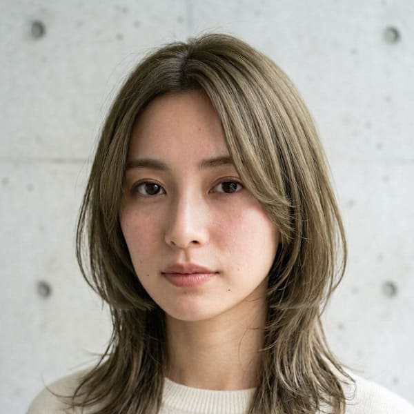 クラゲヘアー/オリーブベージュ/外はねレイヤー/大人かわいい
