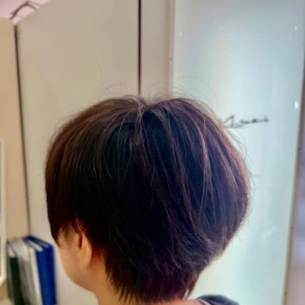 ショートボブ