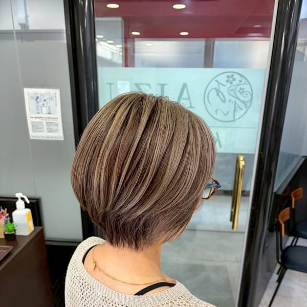 白髪ぼかしハイライト
