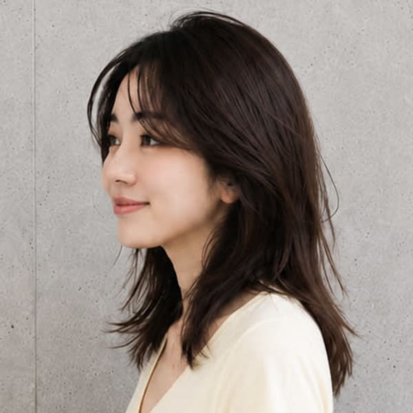 セミロング くびれレイヤー×グレーヘアー（グレイヘアー）