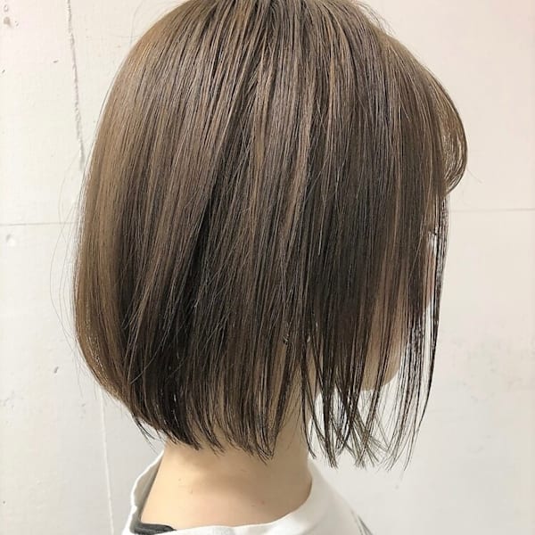 ベージュカラー