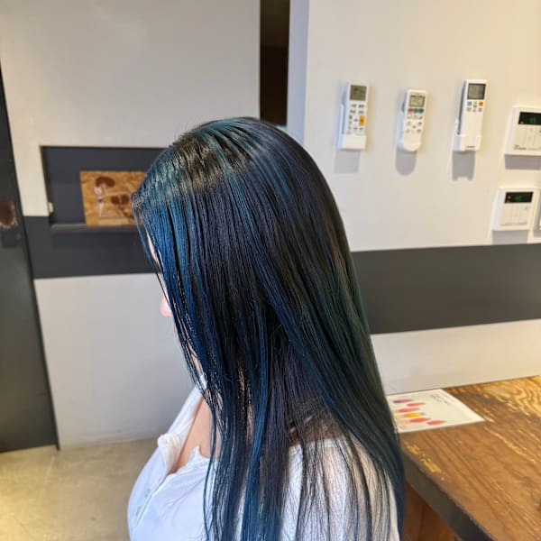 個性派ブルー