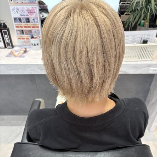 明るめミルクティーベージュ