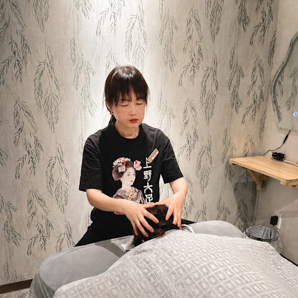 上野・御徒町 大足SPA(BIG FOOT SPA)【ウエノオカチマチ オオアシスパ ビッグフットスパ】のスタッフ紹介。キョウ
