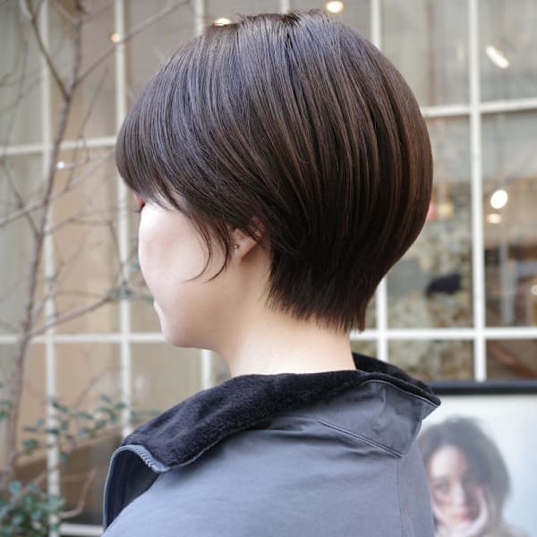 丸みショート小顔見え暗髪ブラウン襟足すっきり20代30代|Neolive aim 横浜店