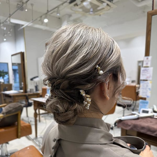 結婚式お呼ばれシニヨンアレンジ
