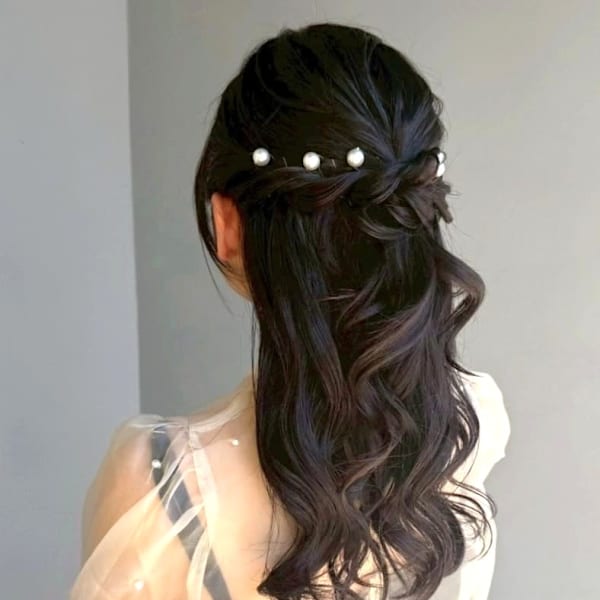 ハーフアップ ヘアアレンジ 結婚式ヘアセット ゆる巻きロング