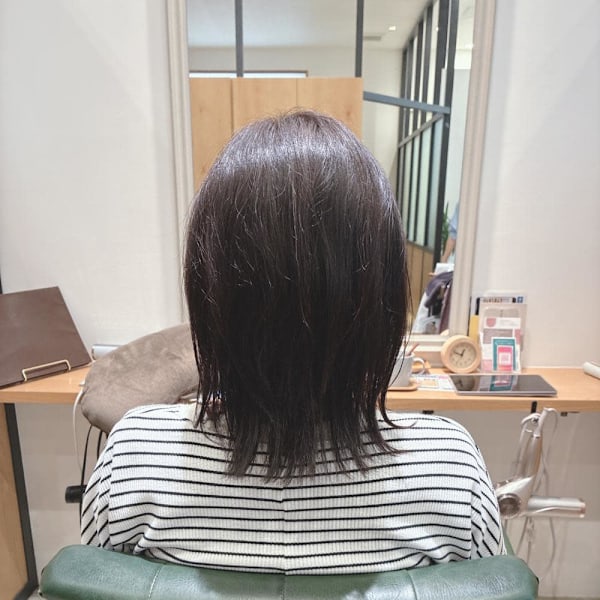 ミディアムレイヤー|半個室 rire hair 千早店