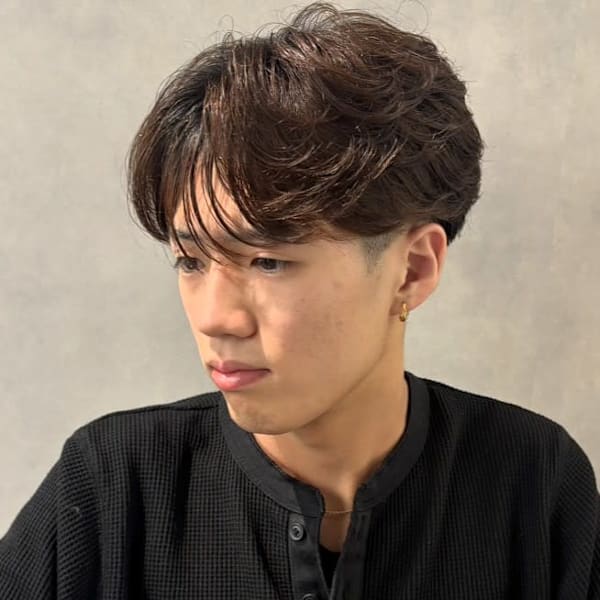 刈り上げ センターパート カルマヘア メンズスタイリング