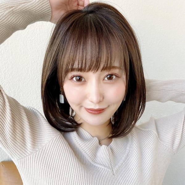 顔まわり1mmで印象は変わる。計算された美シルエット