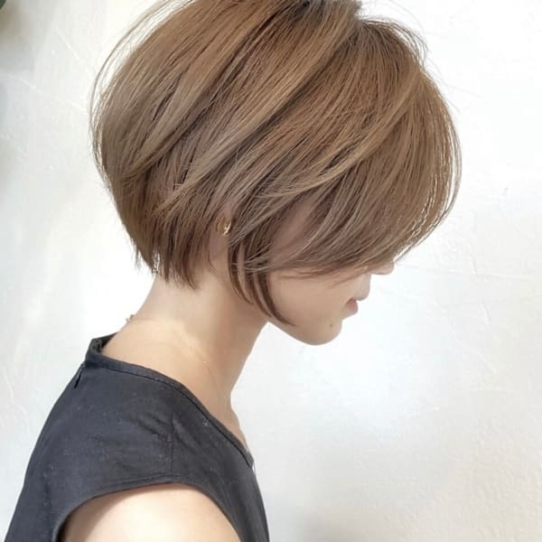 丸顔面長40代50代60代×絶壁解消大人美人ショートs |BUMP GINZA
