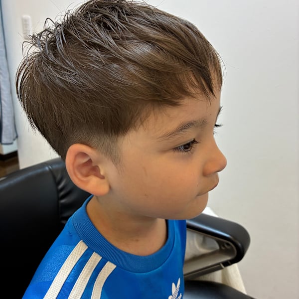 カットサロンタウラアルチザンヘアー