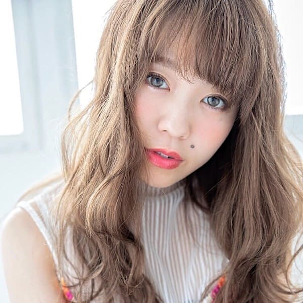 グレージュカラーで柔らかい質感に♪
