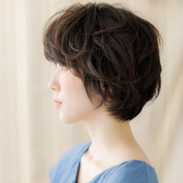 オリーブベージュ大人ガーリーゆるふわマッシュボブ20代30代