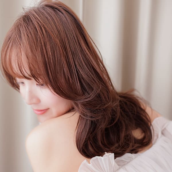 ピンクメッシュクラゲカットゆるふわウルフパーマ20代30代