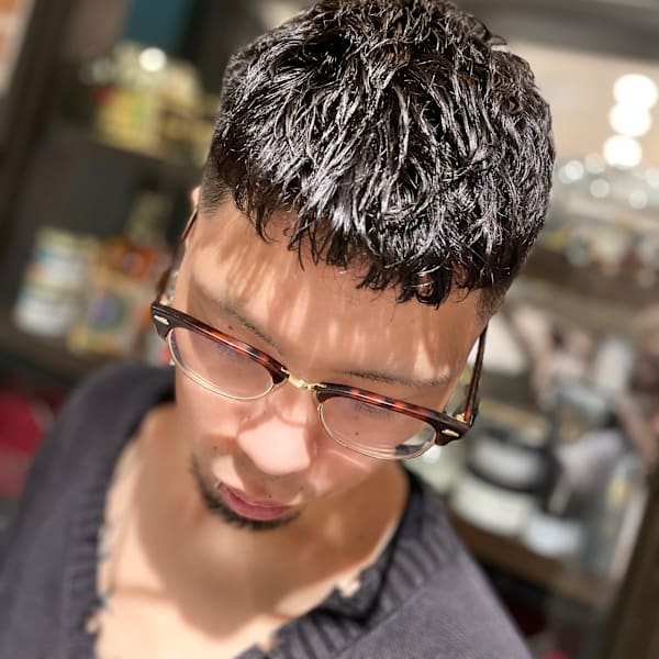 スキンフェード×アイロンパーマ