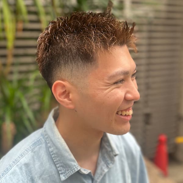 フェザーアップ×スキンフェード