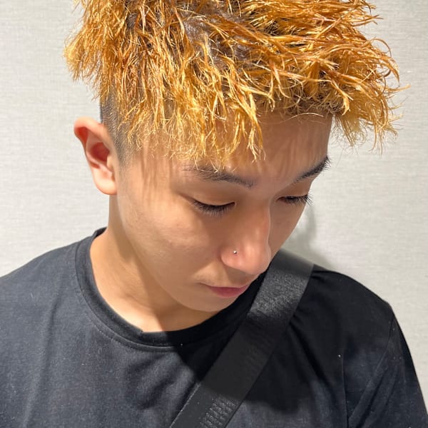 ツイストパーマ×ツーブロックスタイル