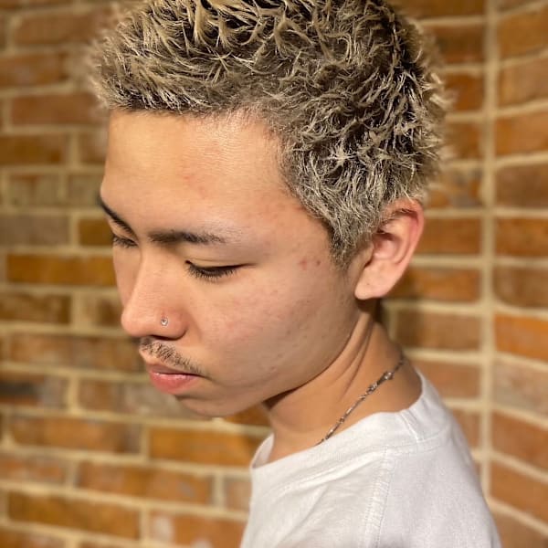 スパイキーショート×ブリーチ