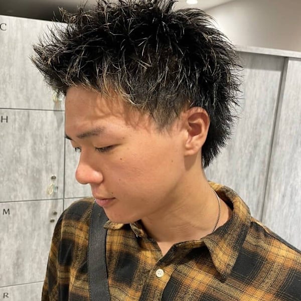 スパイキーショート 爽やか アップバング 束感