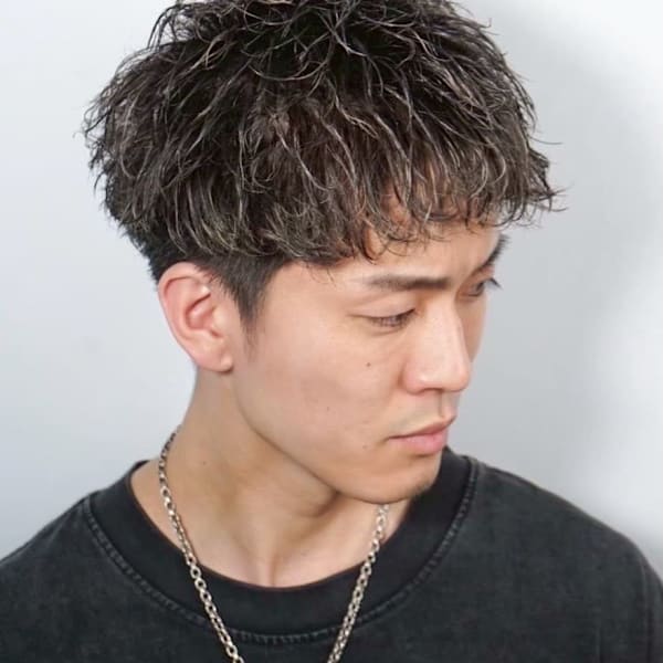 無造作スパイラルパーマスタイル