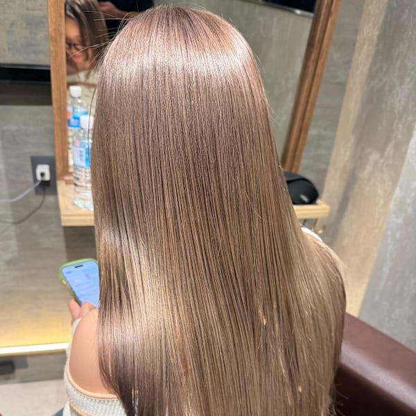 ワンランク上の艶と透明感✨️憧れのミルクティーグレージュ