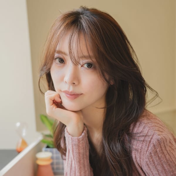 韓国風くびれレイヤーロング×シースルーバング