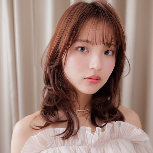 ピンクベージュクラゲヘア小顔ゆるふわウルフパーマ20代30代