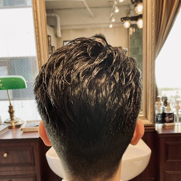 【20代 男性】ビジネスオールバック|Graceful Barber London