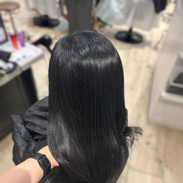 【AYAKI】髪質改善 ブルーブラック 艶カラー ストレート|Euphoria 銀座本店 Smart Salon【ユーフォリア】