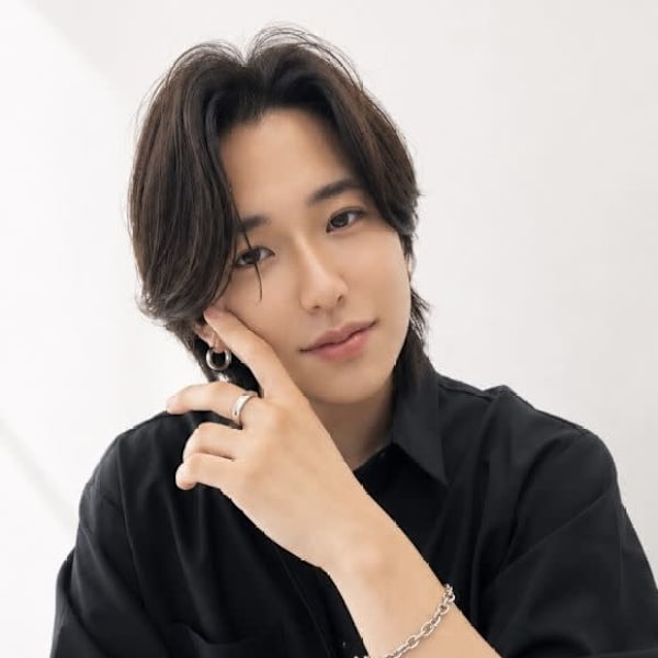石満  諒【店長】|Men’s salon Zina 天神 ［メンズカット/眉毛/韓国/パーマ］【メンズサロンジーナ】