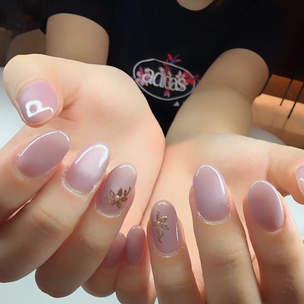 フラワーネイル