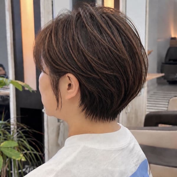 美シルエットが叶う大人の丸みショート