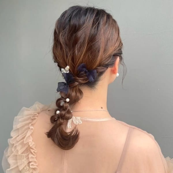 ヘアセット 結婚式 編み下ろし ローポニー セミロング