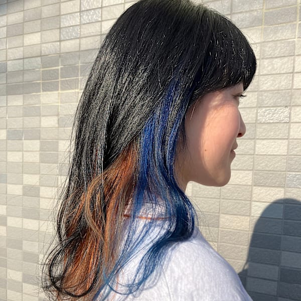 インナーカラー　セミロング　