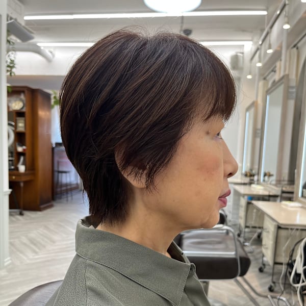 大人女性のショートへア