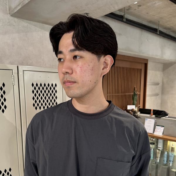 フェザーパーマ毛流れパーマセンターパートニュアンス眉カット